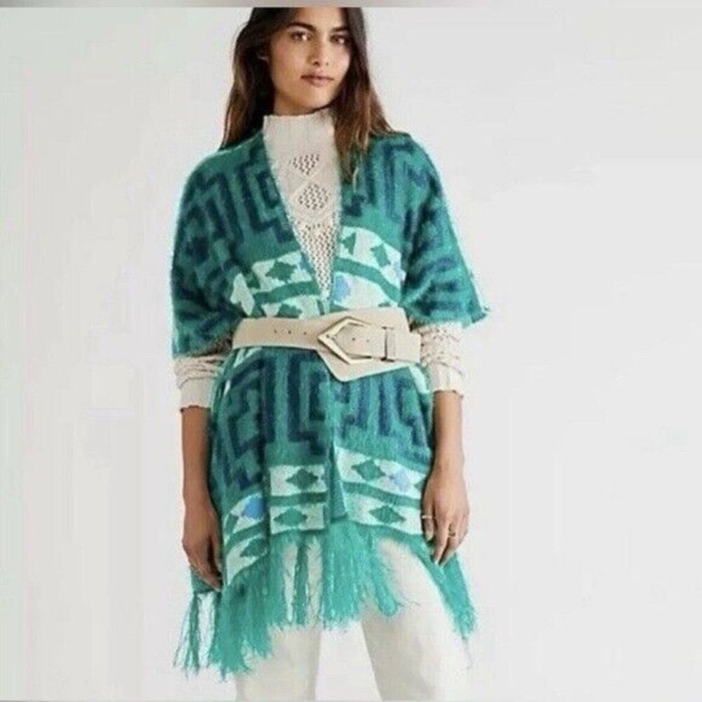 NWT Free People Poncho Diamondback Cozy Sweater Kimono in Green One Size